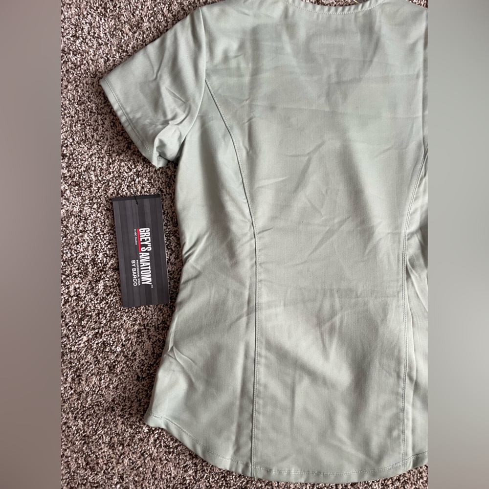 Grey’s Anatomy scrub top women’s various sizes - Picture 3 of 6
